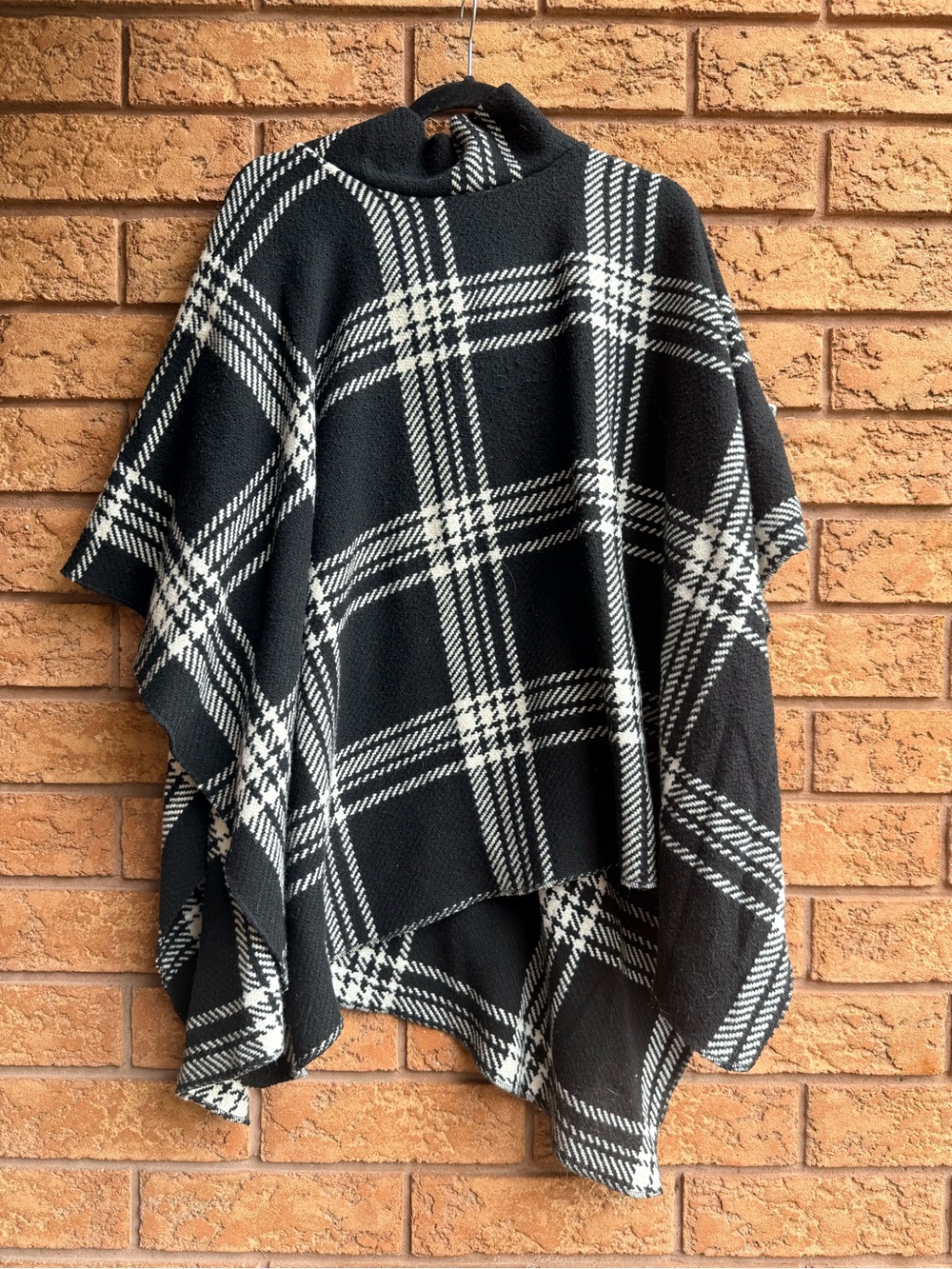 4/$25 • Black & White Plaid Poncho Sweater